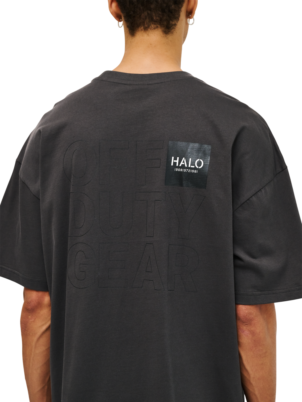 HALO GRAPHIC BOXY T-SHIRT, RAVEN, model