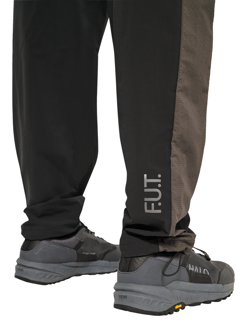 HALO DIVISION PANTS, BLACK, model