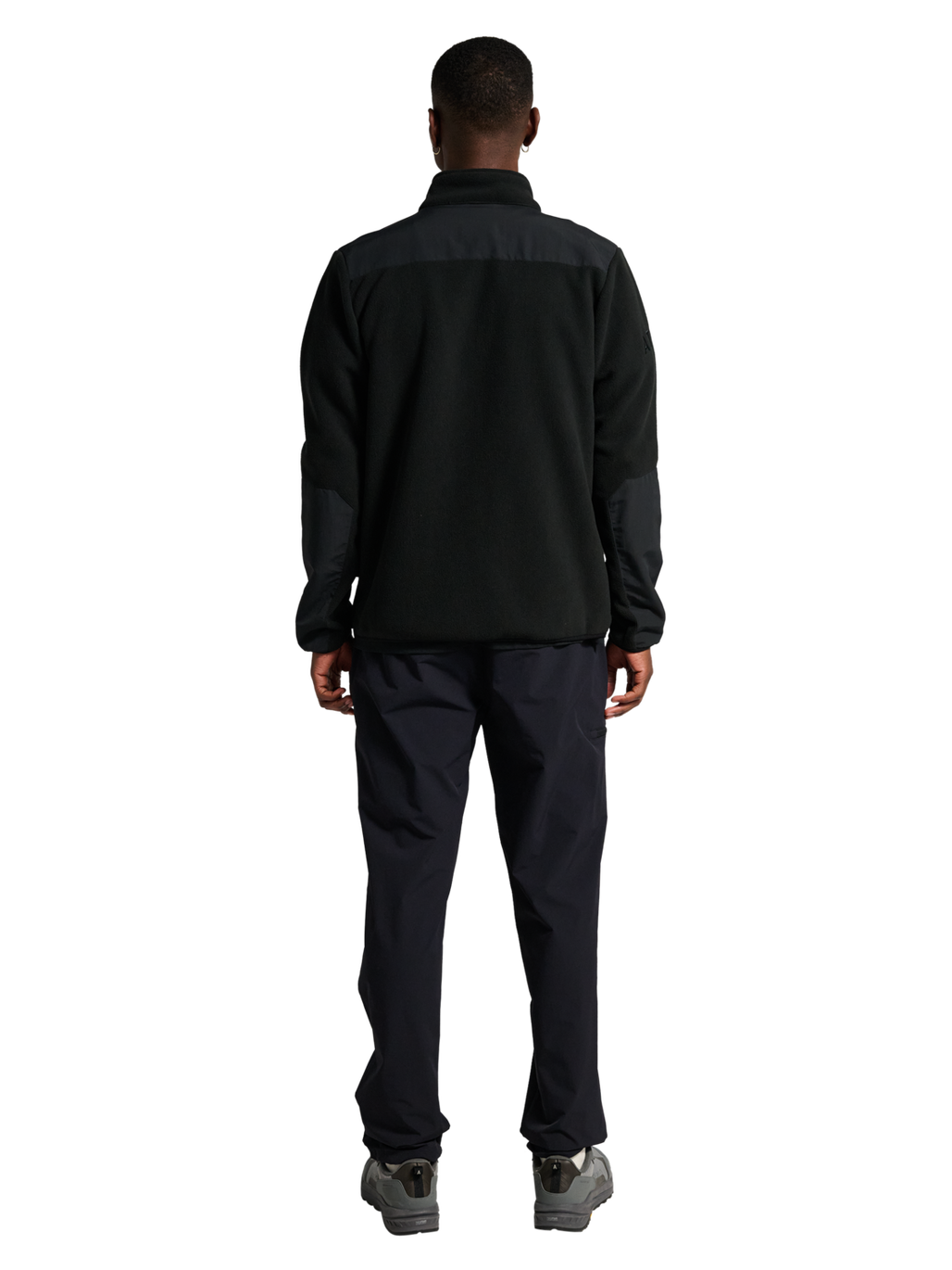 HALO BLOCKED ZIP FLEECE, BLACK, model