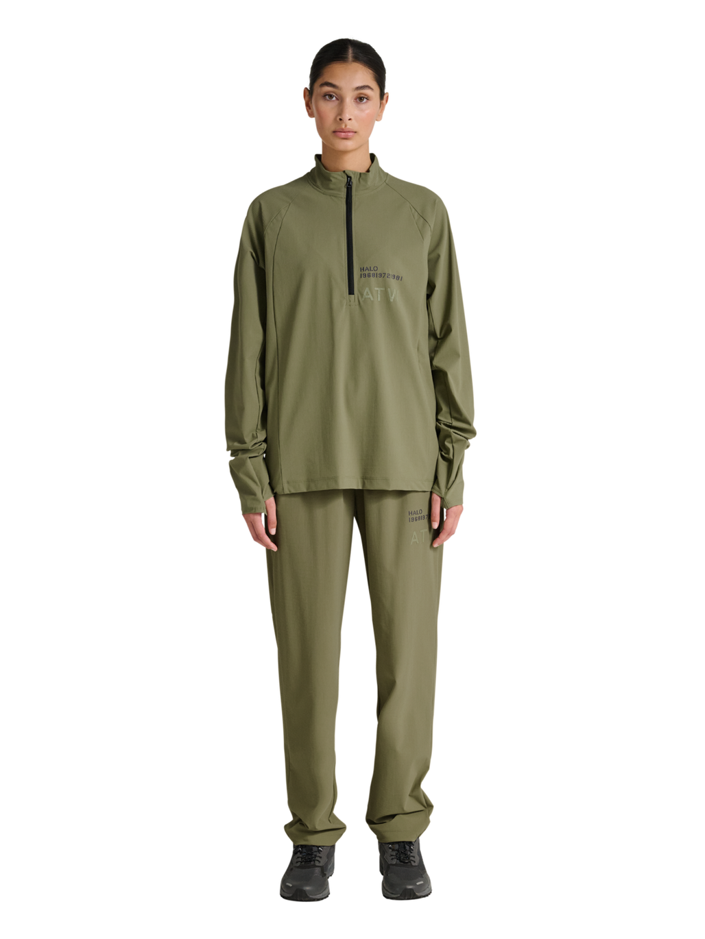 HALO AIR HALF ZIP SHIRT, MERMAID, model