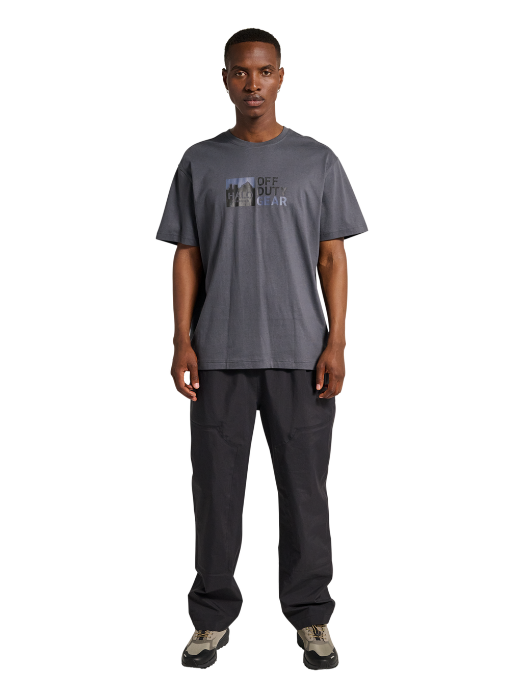 HALO GRAPHIC T-SHIRT, ASPHALT/NEON BLUE, model