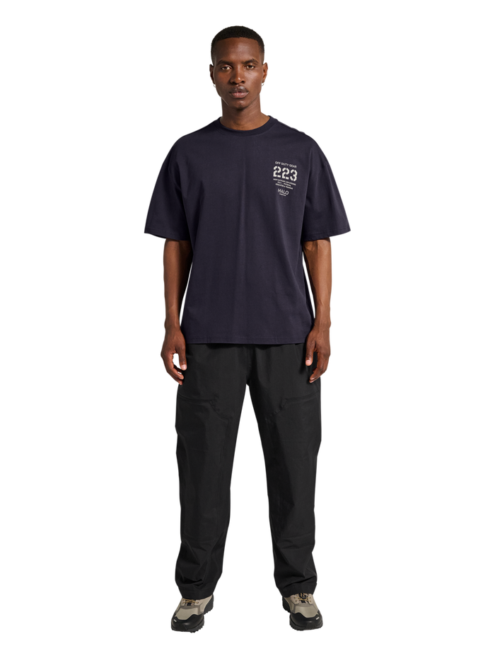 HALO GRAPHIC BOXY T-SHIRT, DEEP WELL, model