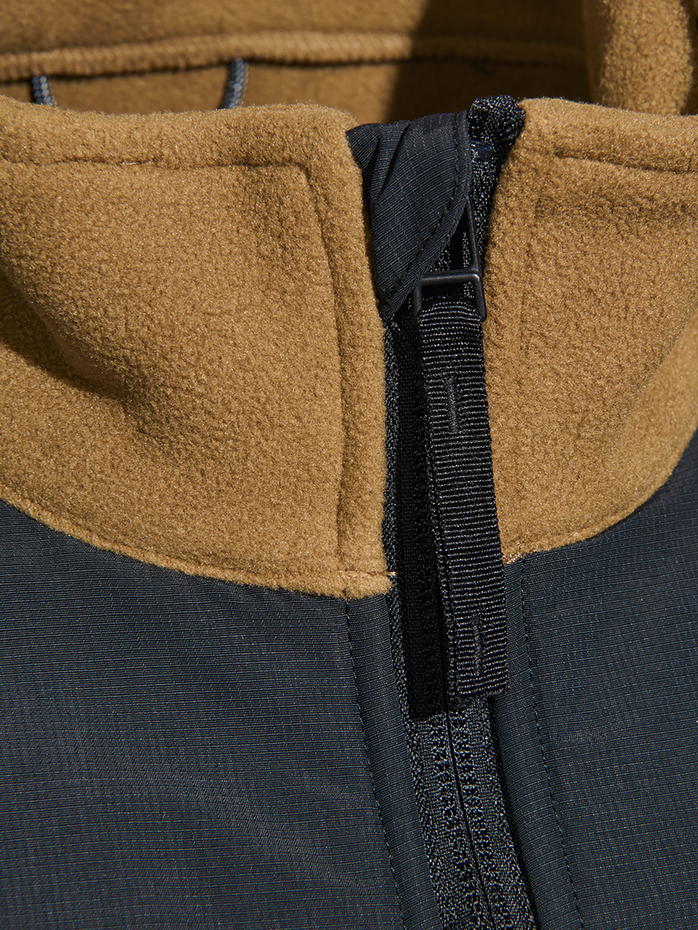 HALO BLOCKED ZIP FLEECE, KANGAROO HALO BLOCKED ZIP FLEECE, KANGAROO, packshot