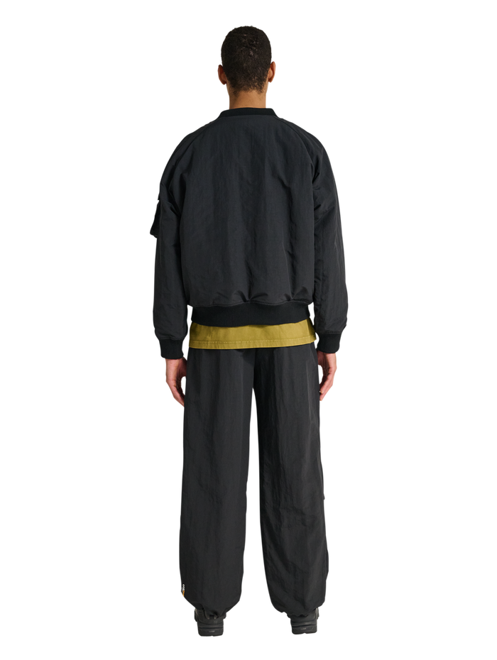 HALO CORDURA BOMBER, BLACK, model