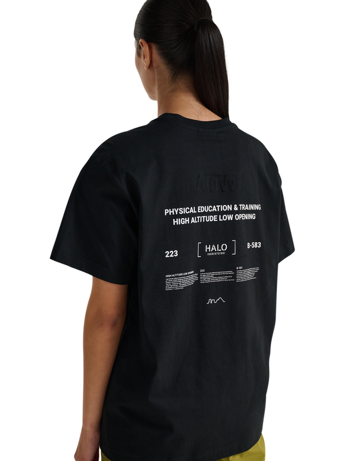 HALO GRAPHIC T-SHIRT, BLACK, model