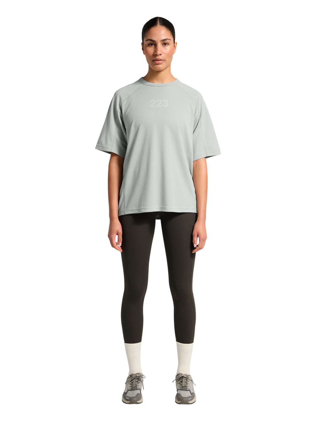 HALO SORONA BOXY T-SHIRT, STORM GRAY, model