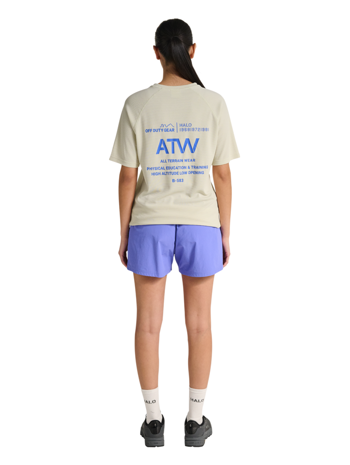 HALO SORONA T-SHIRT, TURTLEDOVE, model