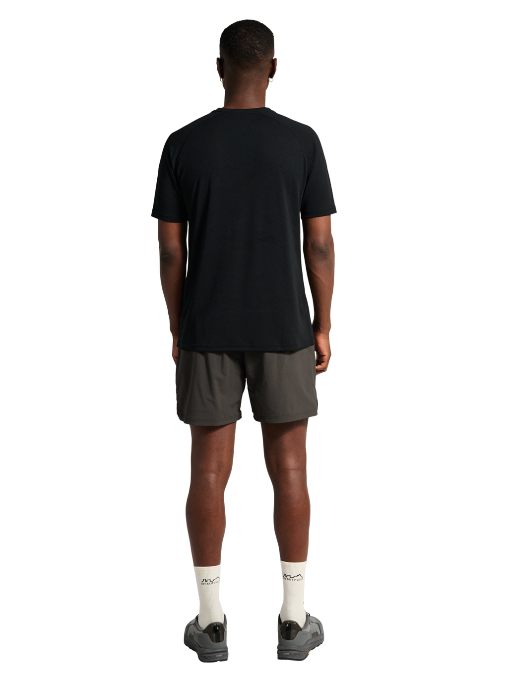 HALO SHORTS, RAVEN, model