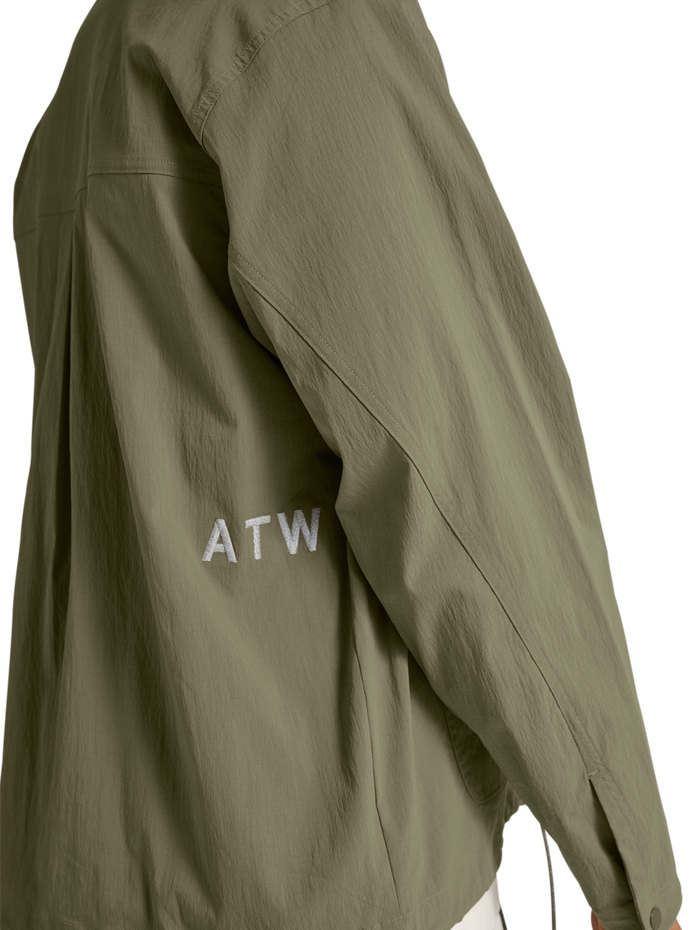 HALO NOVA SHIRT, MERMAID, model