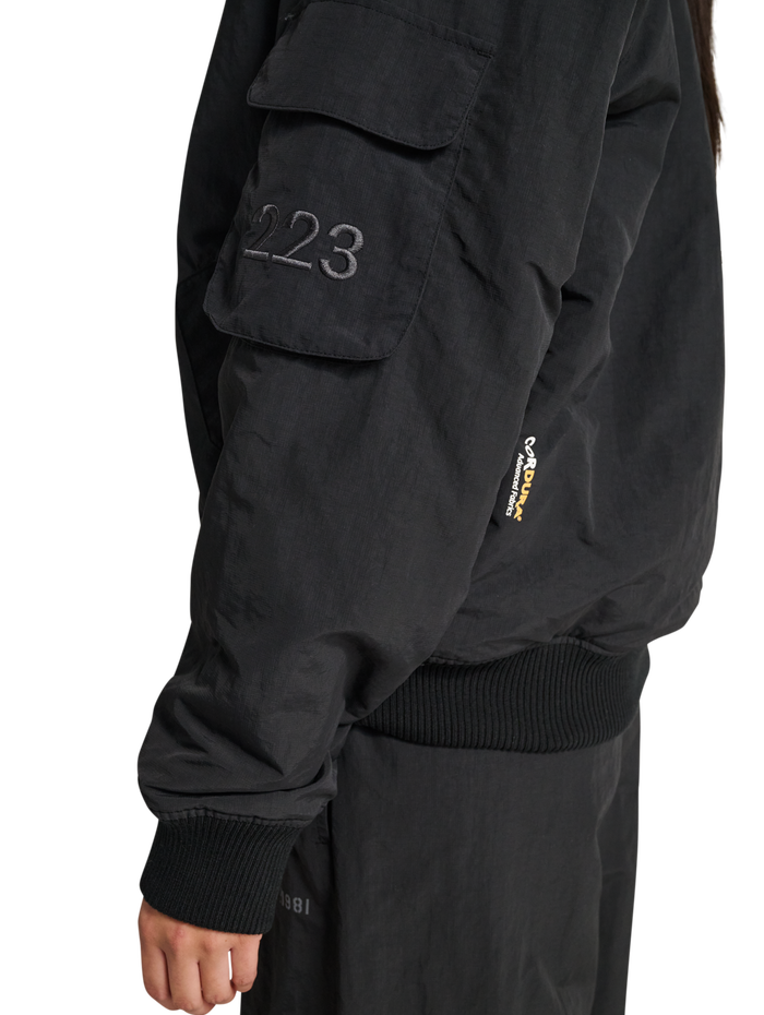 HALO CORDURA BOMBER, BLACK, model