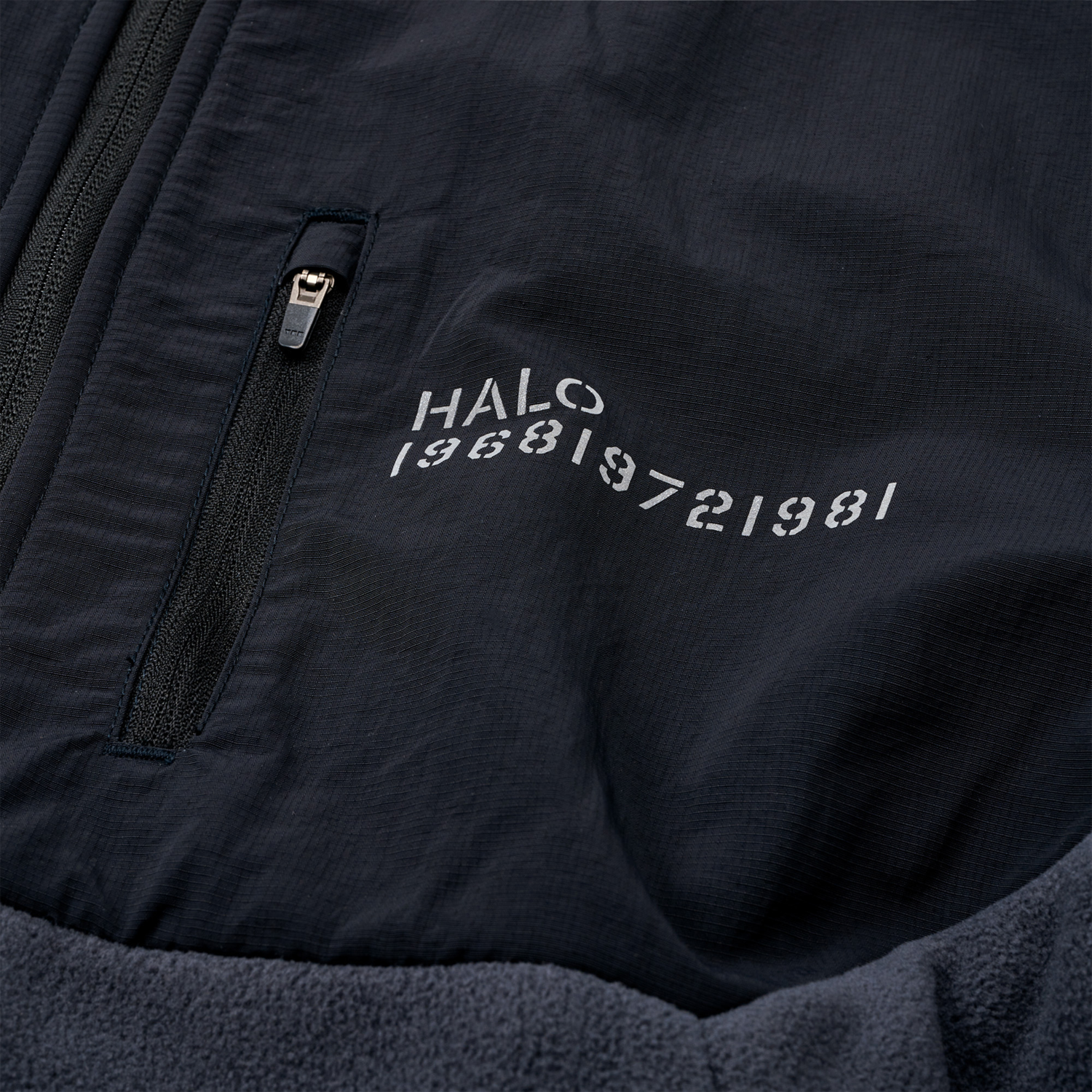 HALO BLOCKED ZIP FLEECE, 2033, packshot