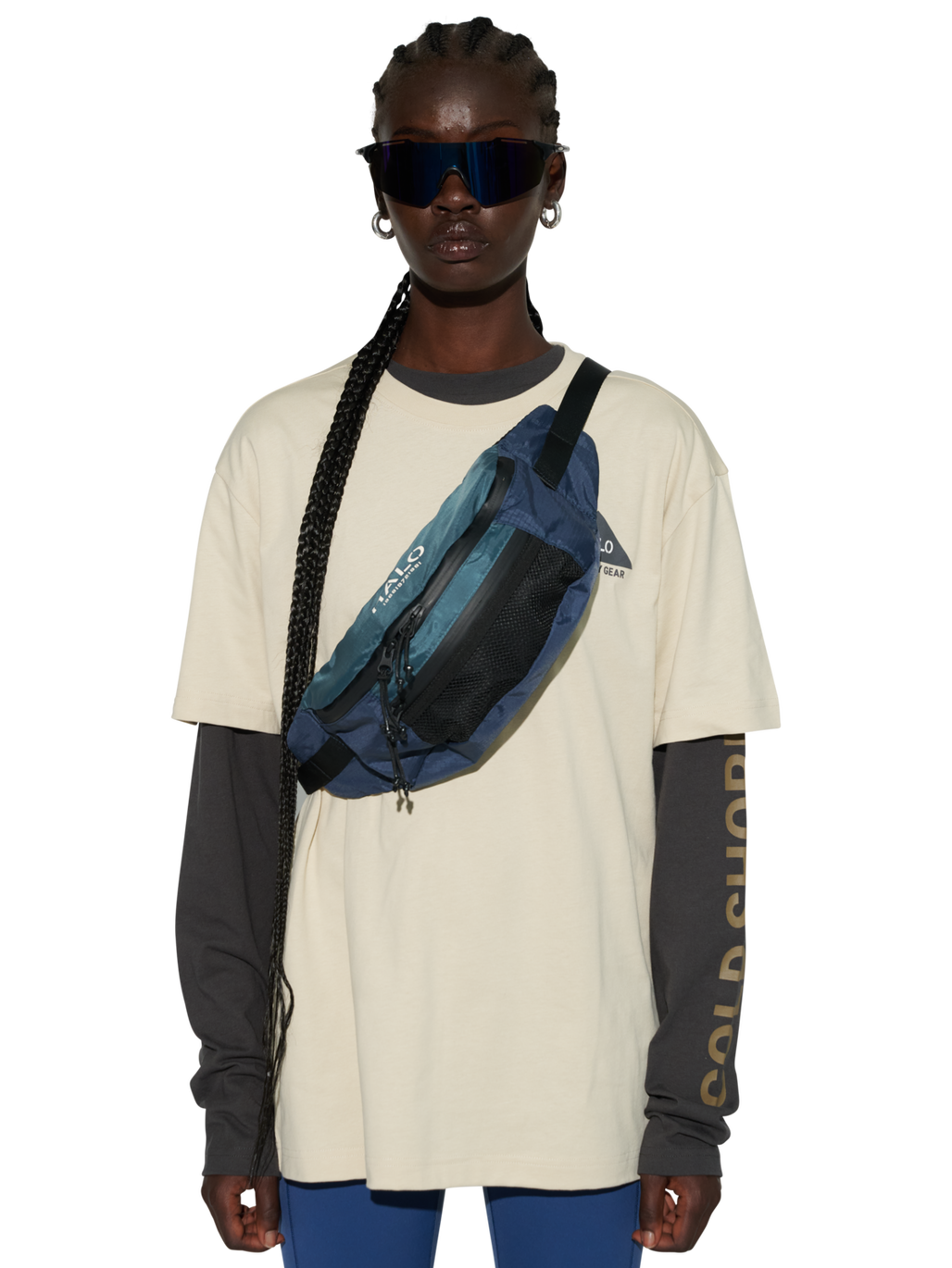 HALO CROSSBODY BAG, BLUE NIGHTS, model