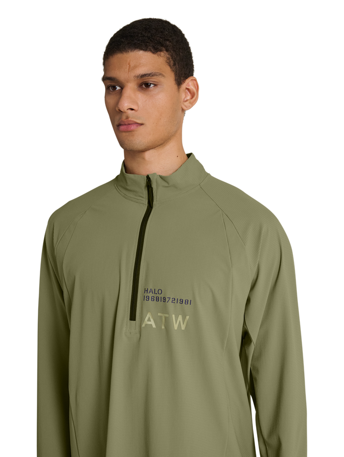 HALO AIR HALF ZIP SHIRT, MERMAID, model