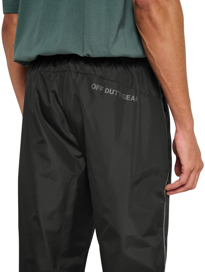 HALO STEEL TRACKSUIT PANTS, RAVEN, model