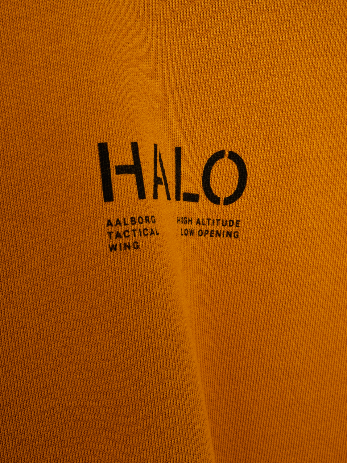 HALO COTTON CREW, HONEY GINGER, packshot