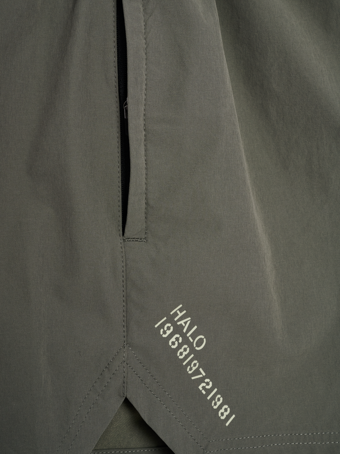 HALO SHORTS, GUNMETAL, packshot