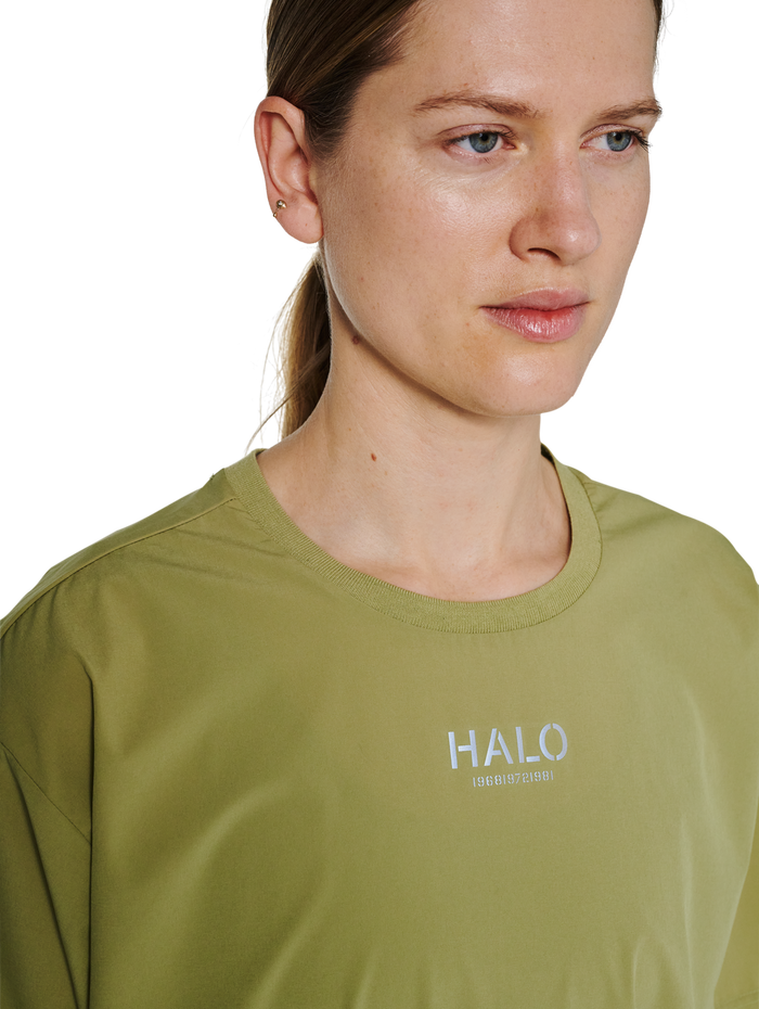 HALO SCOUT SS T-SHIRT, CEDAR, model