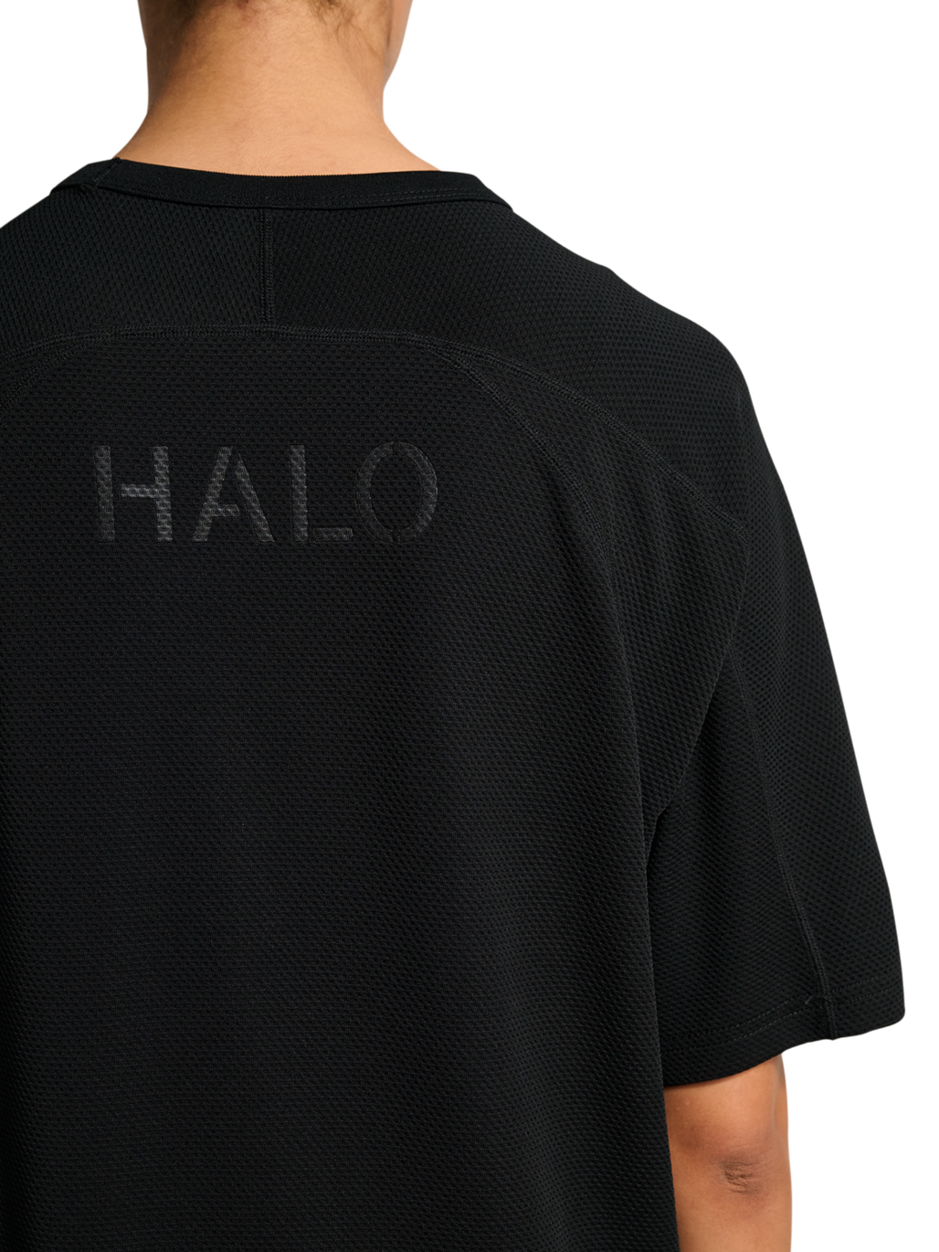 HALO SORONA BOXY T-SHIRT, BLACK, model