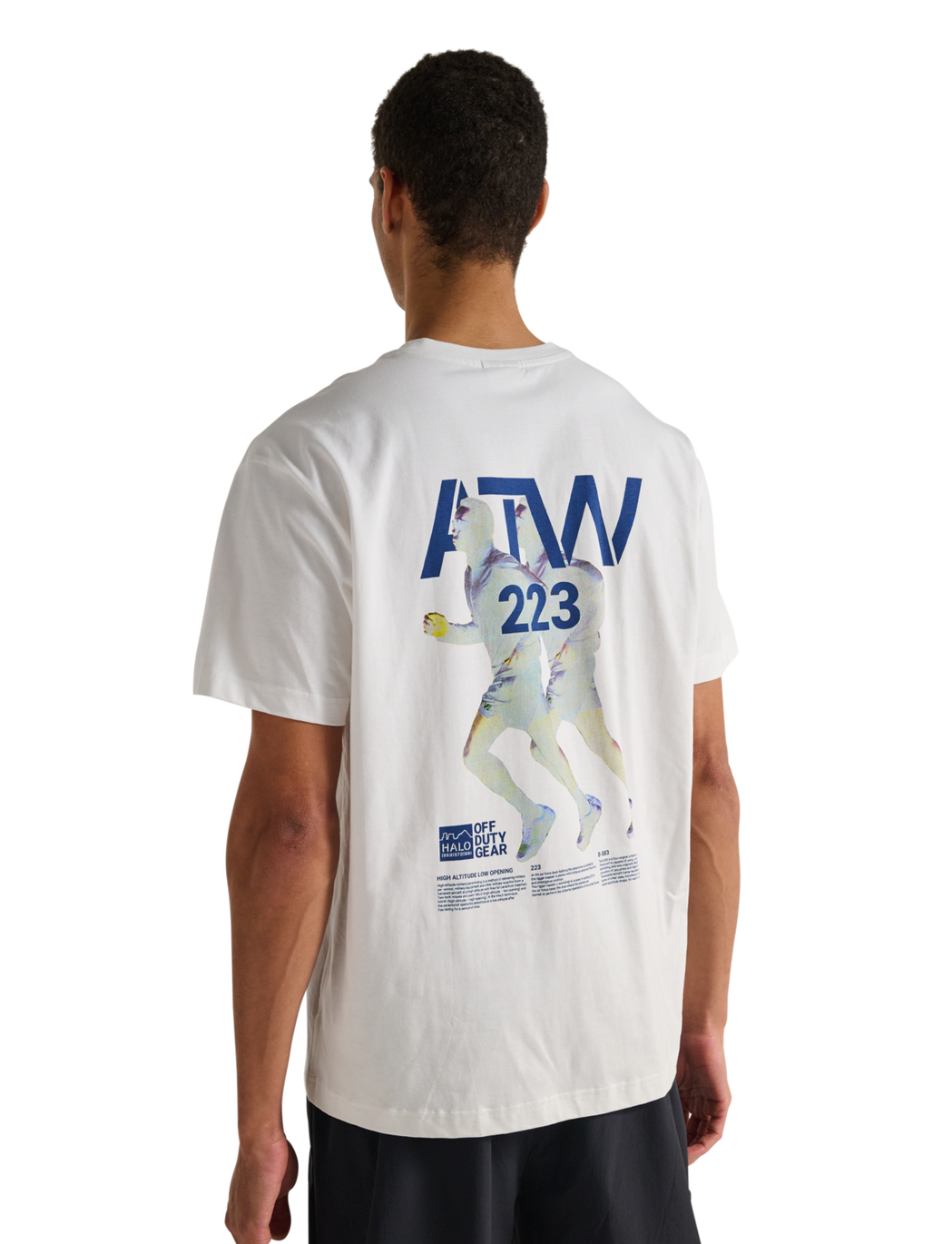 HALO GRAPHIC T-SHIRT, MARSHMALLOW/ASTRAL AURA, model