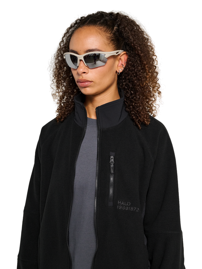 HALO WINDPROOF TEDDYFLEECE JACKET, BLACK, model
