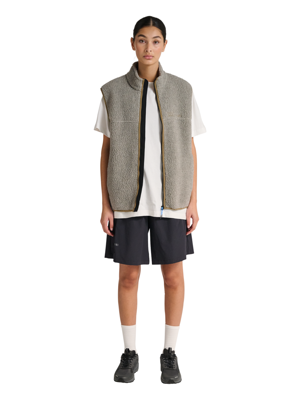 HALO MOVE POLARTEC FLEECE VEST, TURTLEDOVE, model