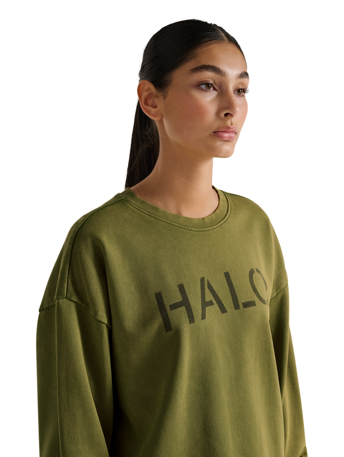 HALO UNIFORM BOXY CREW, OLIVE DRAB, model