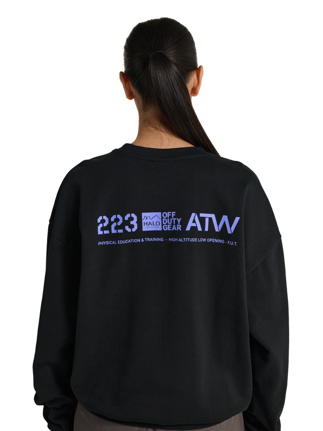 HALO GRAPHIC BOXY CREW, BLACK/PALACE BLUE, model