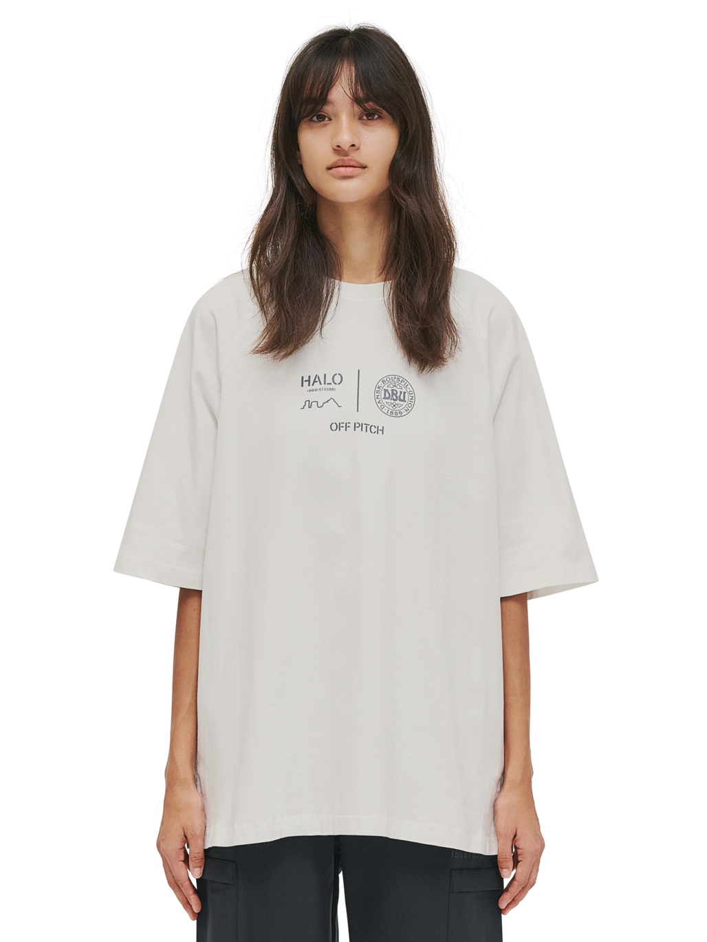 HALO DBU BOXY T-SHIRT, MARSHMALLOW, model