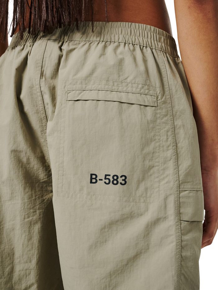 HALO RANGER SHORTS, SENECA ROCK, model