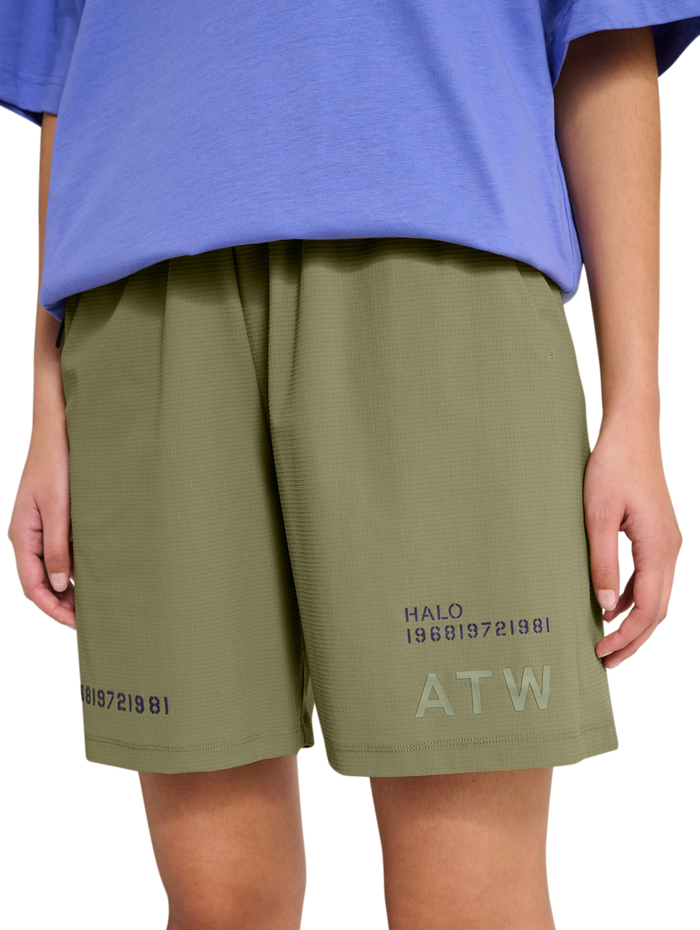 HALO AIR SHORTS, MERMAID, model