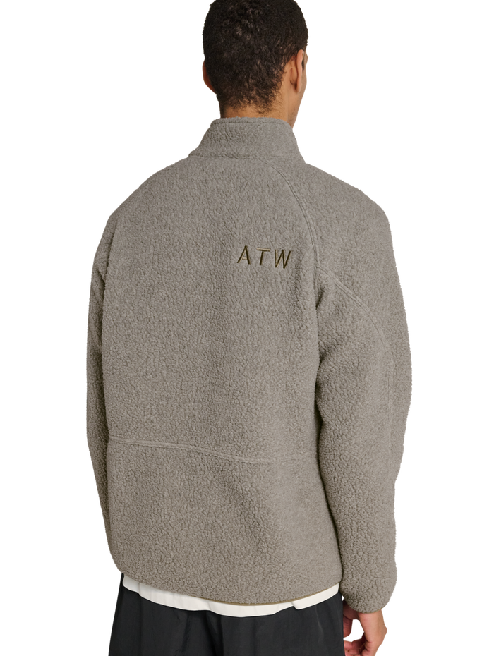 HALO MOVE POLARTEC FLEECE JACKET, TURTLEDOVE, model