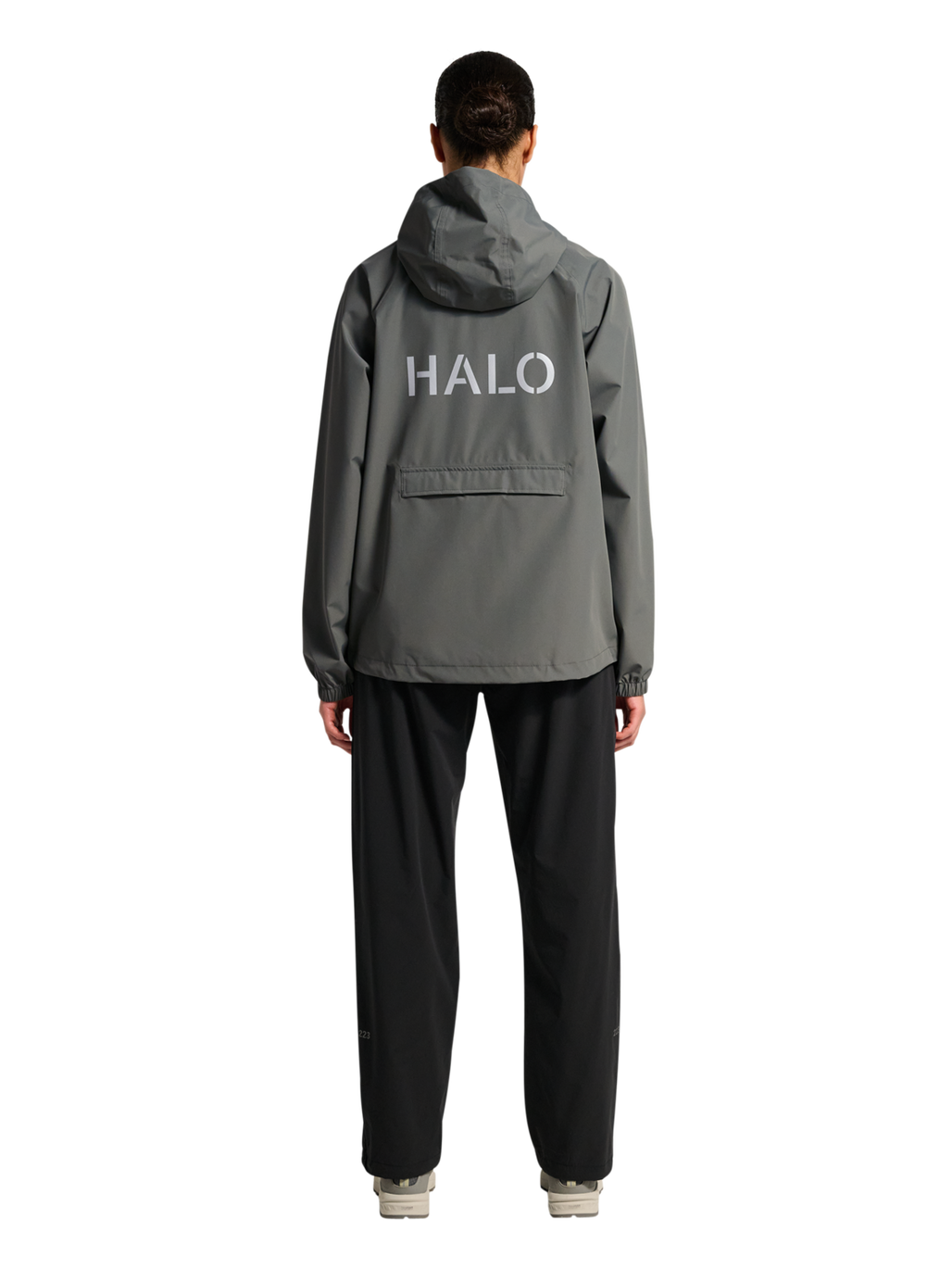 HALO RAIN JACKET, GUNMETAL, model