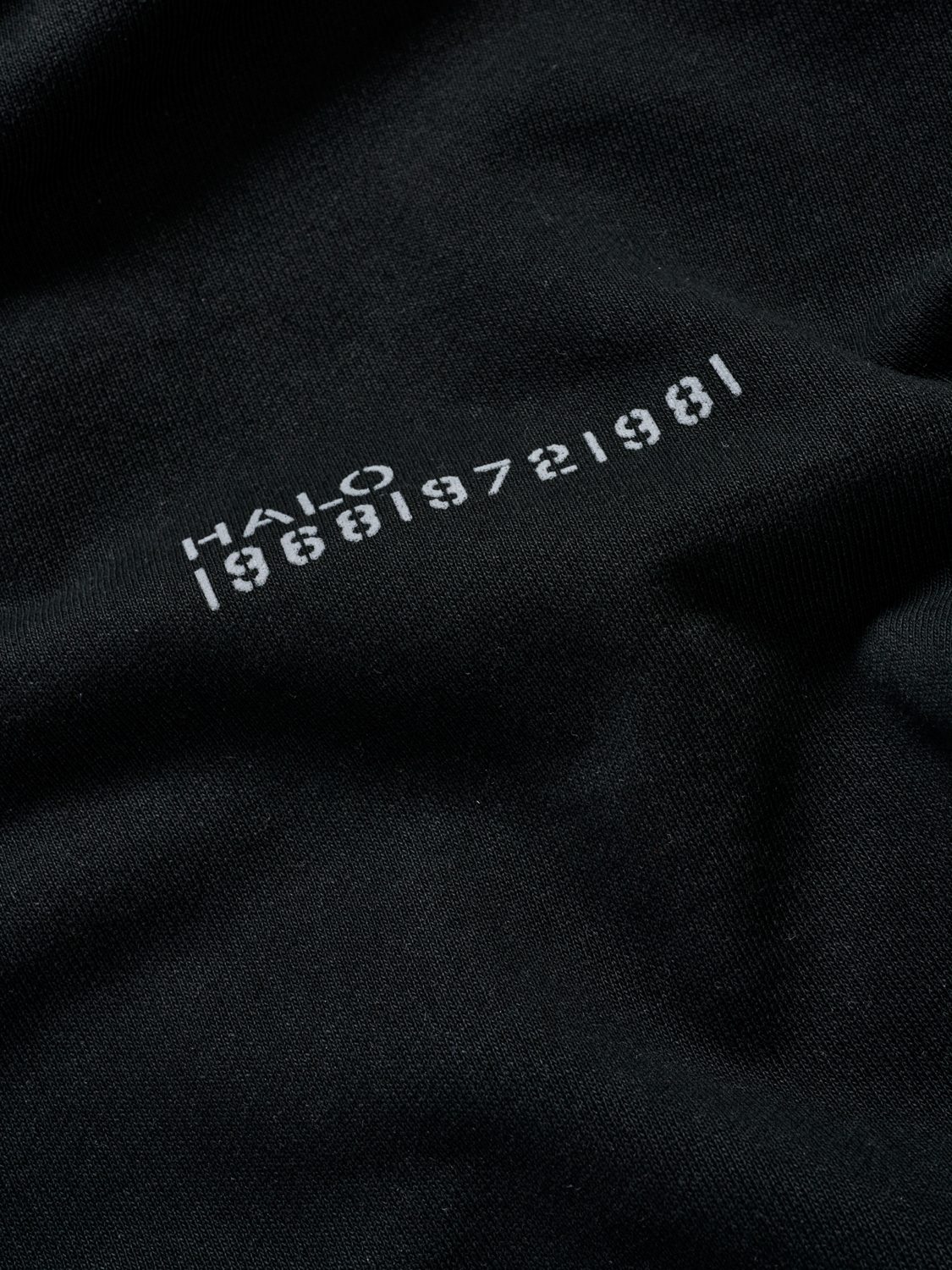 HALO ESSENTIAL HOODIE, BLACK, packshot