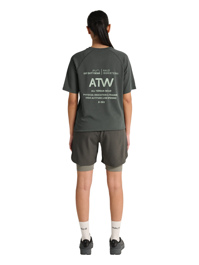 HALO SORONA T-SHIRT, GUNMETAL, model