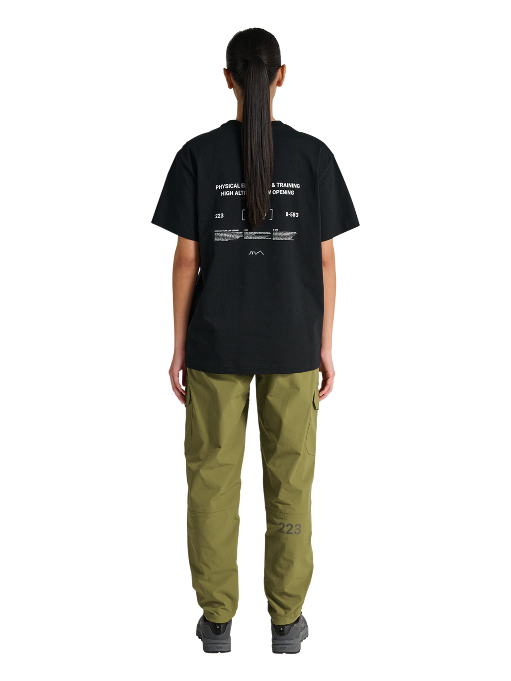 HALO TRAIL PANTS, OLIVE DRAB, model