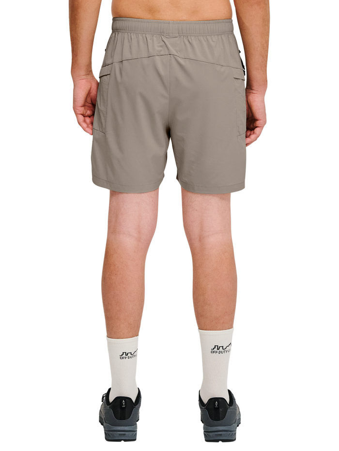 HALO SCOUT SHORTS, SENECA ROCK, model