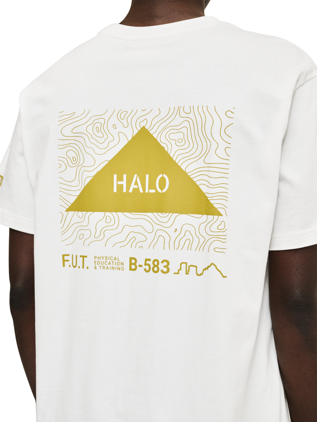 HALO GRAPHIC T-SHIRT, MARSHMALLOW/WARM OLIVE, model