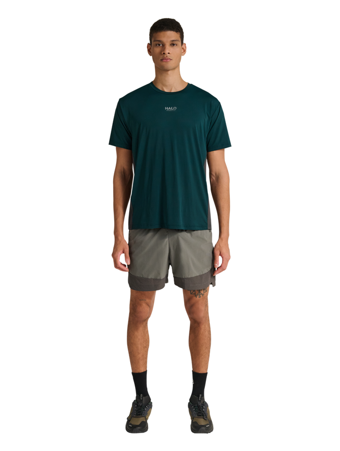 HALO DIVISION T-SHIRT, SEA MOSS, model