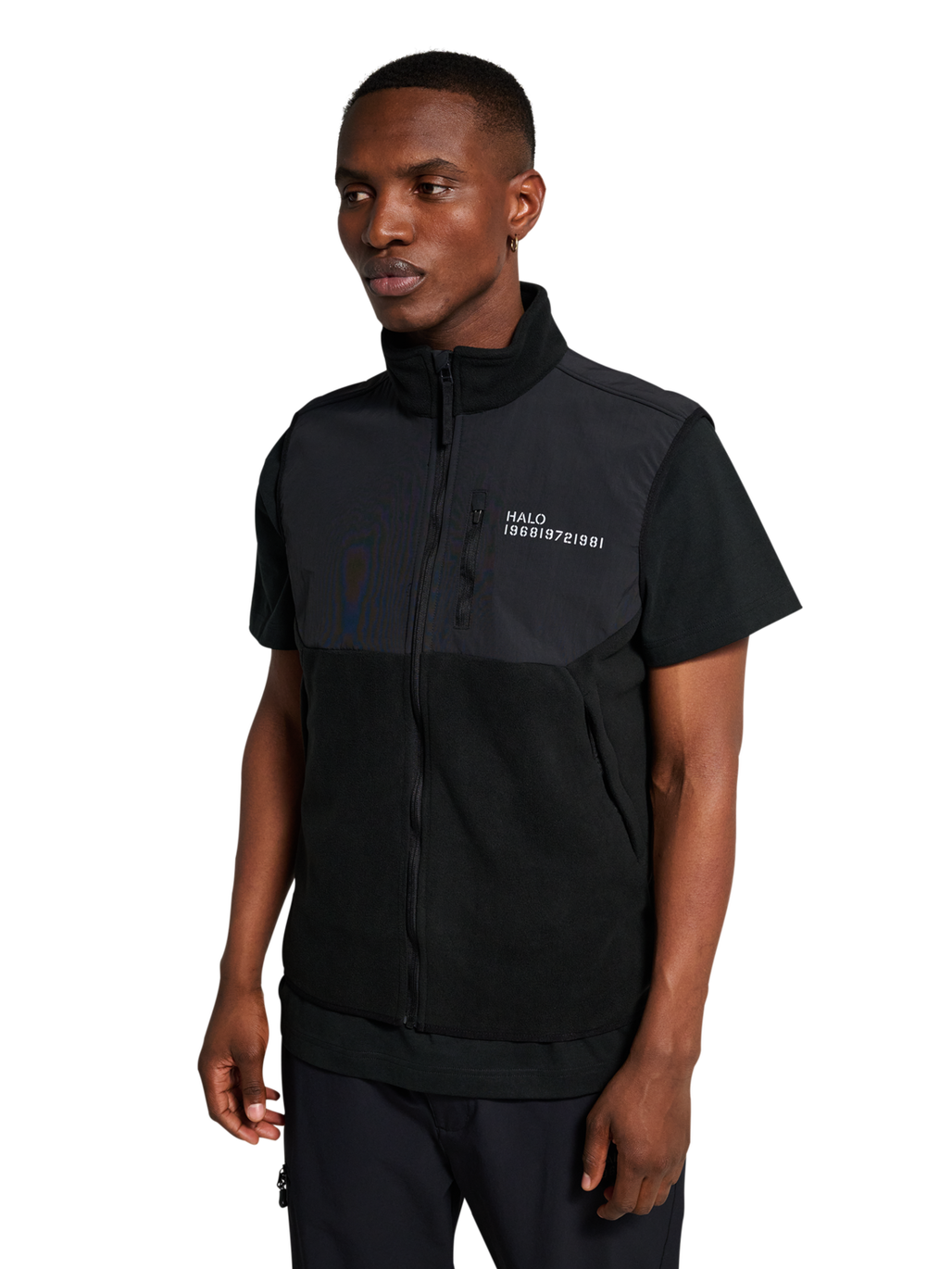 HALO BLOCKED FLEECE VEST, BLACK, model