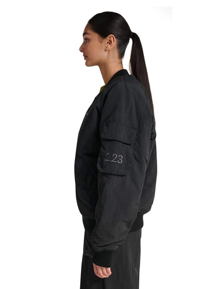 HALO CORDURA BOMBER, BLACK, model