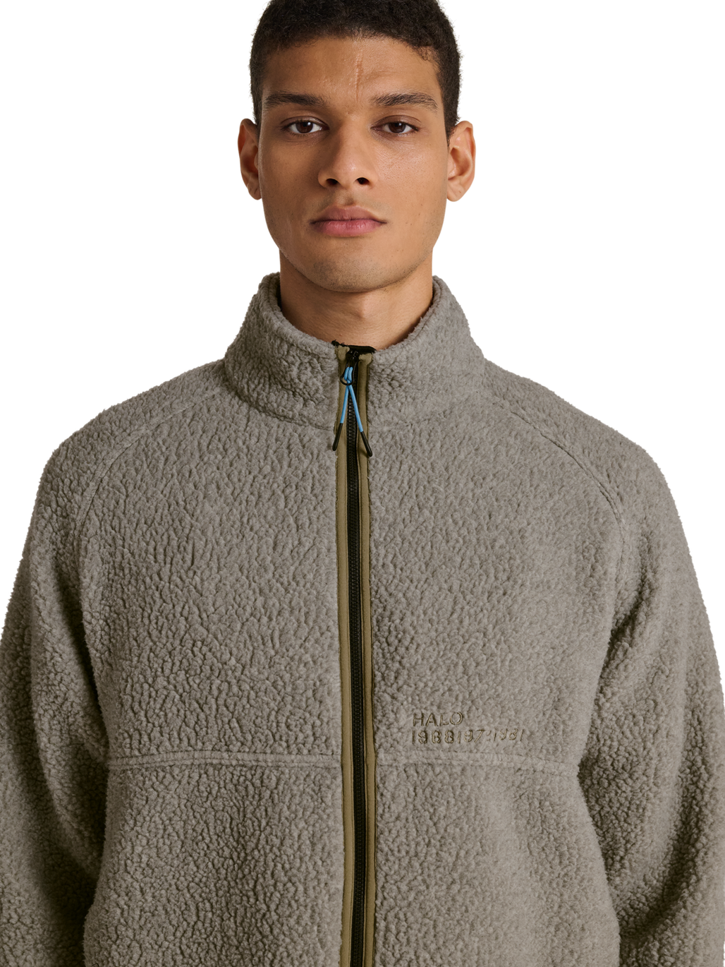 HALO MOVE POLARTEC FLEECE JACKET, TURTLEDOVE, model