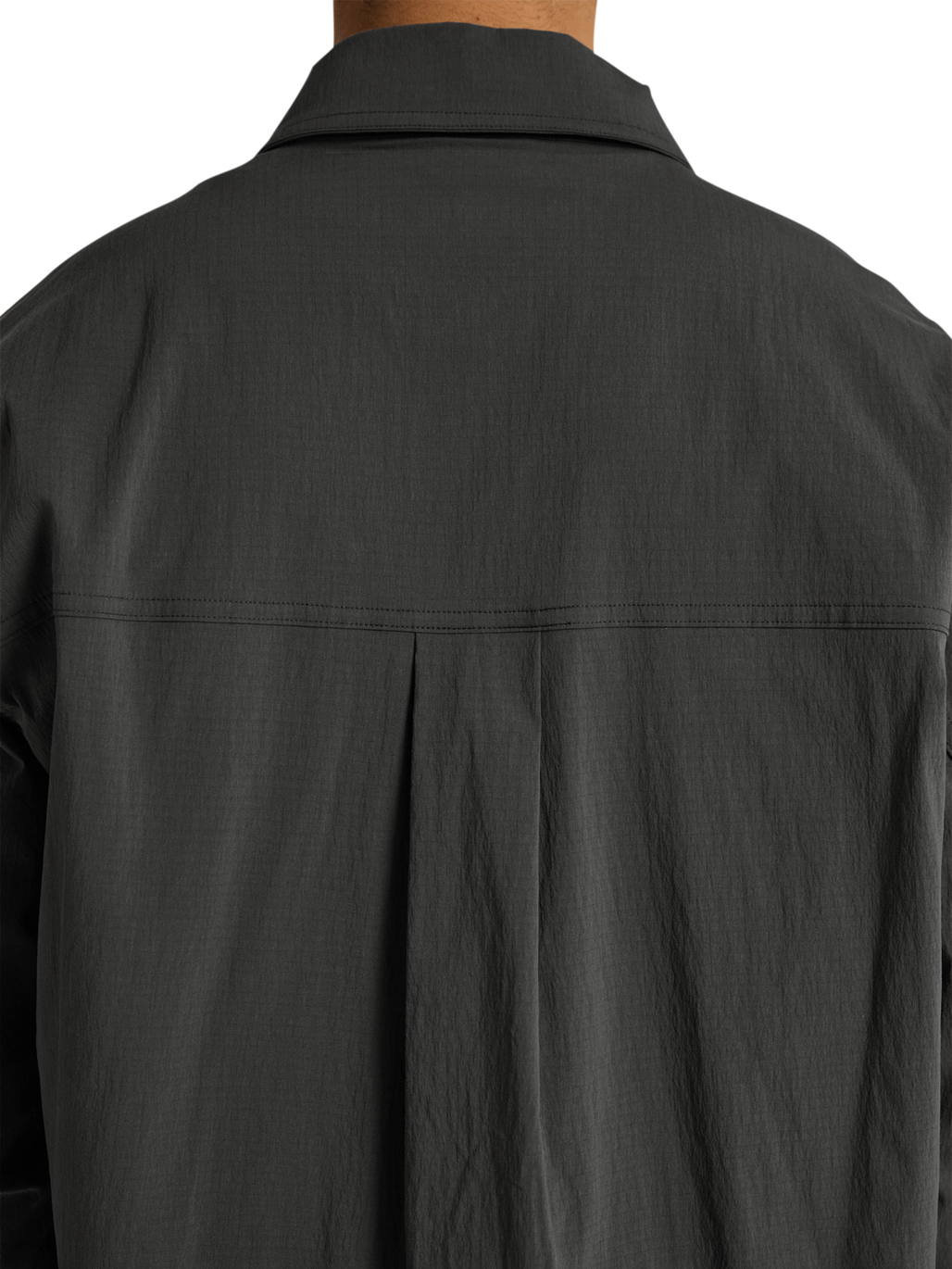 HALO NOVA SHIRT, RAVEN, model