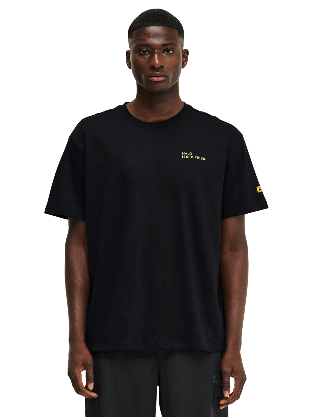 HALO GRAPHIC T-SHIRT, BLACK/WARM OLIVE, model