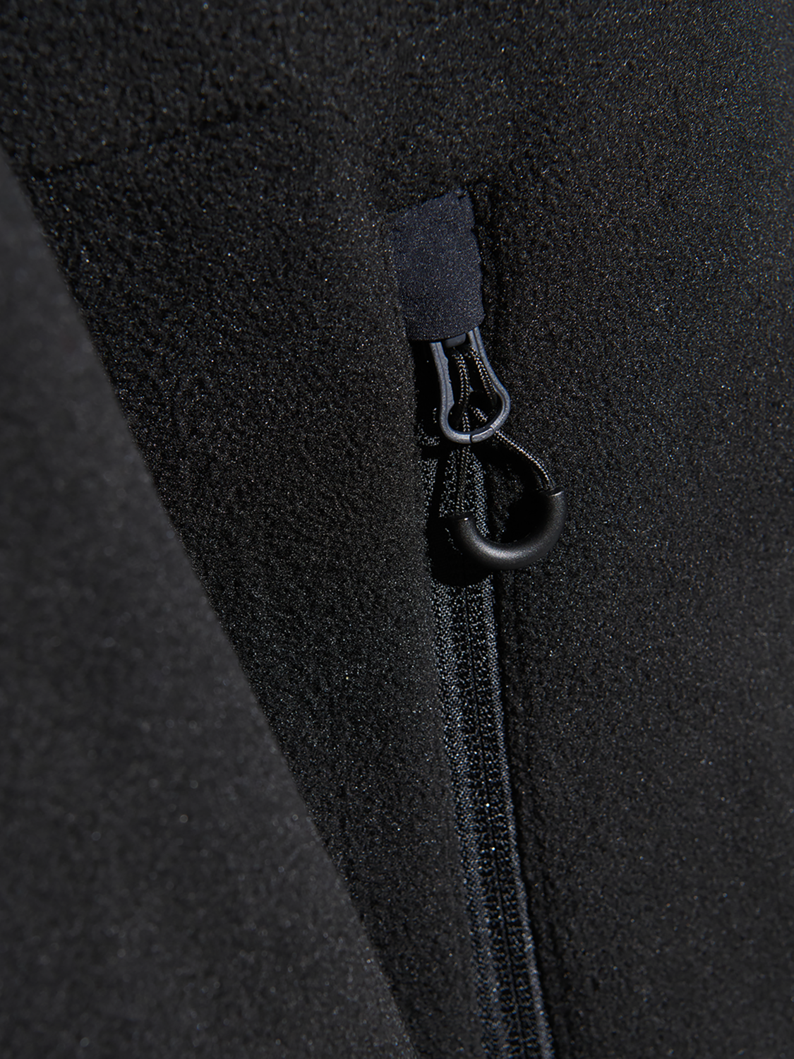 HALO PANELED FLEECE JACKET, BLACK, packshot