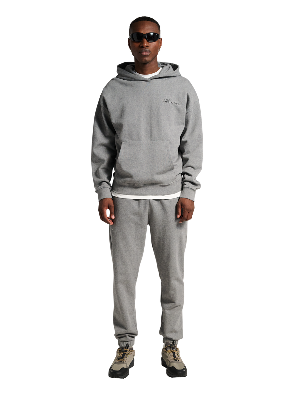 HALO ESSENTIAL HOODIE, GREY MELANGE, model