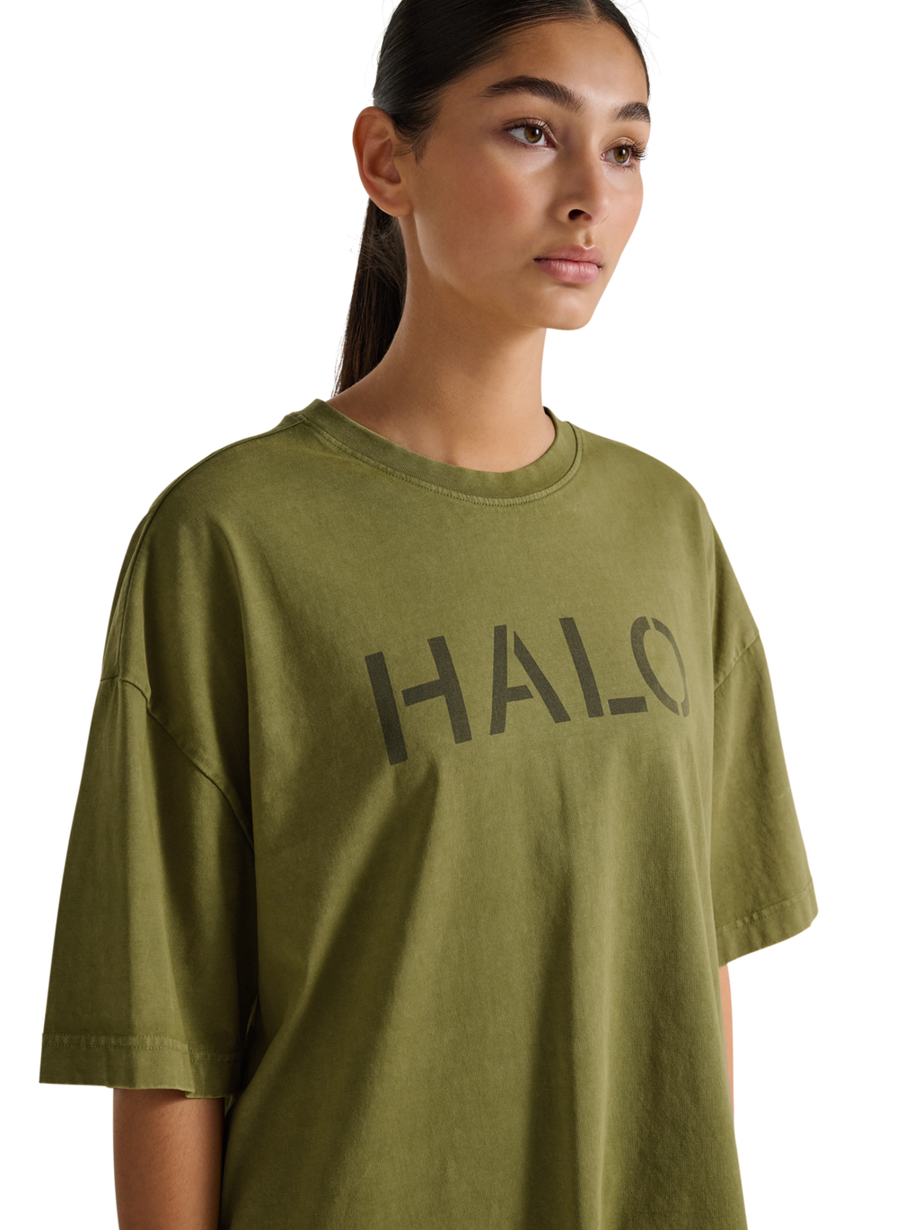 HALO UNIFORM BOXY T-SHIRT, OLIVE DRAB, model