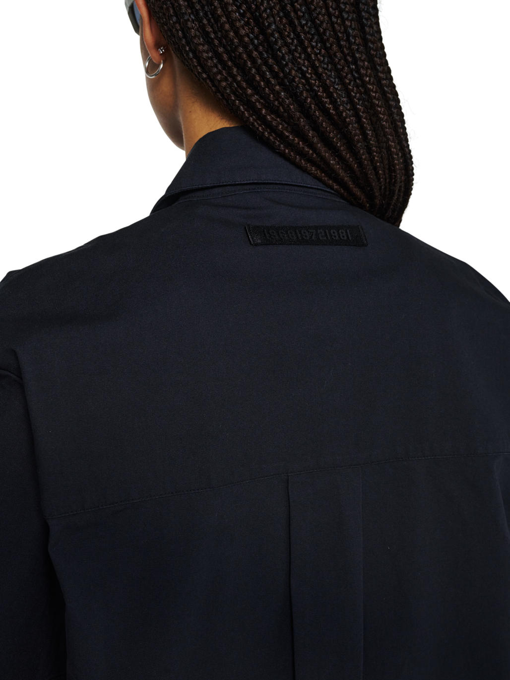 HALO COMMAND SS SHIRT, BLACK, model