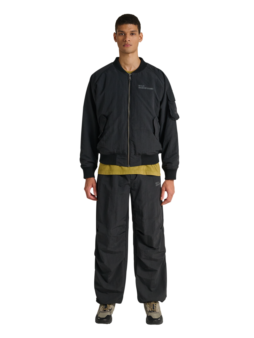 HALO CORDURA BOMBER, BLACK, model