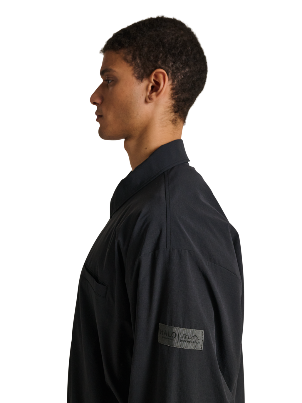 HALO MOVE OVERSHIRT, BLACK, model