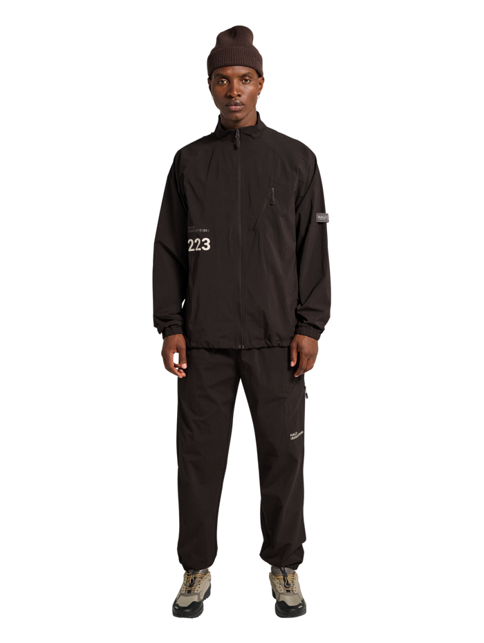 HALO STEEL JACKET, CHOCOLATE TORTE, model